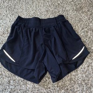 black hotty hot lululemon shorts
